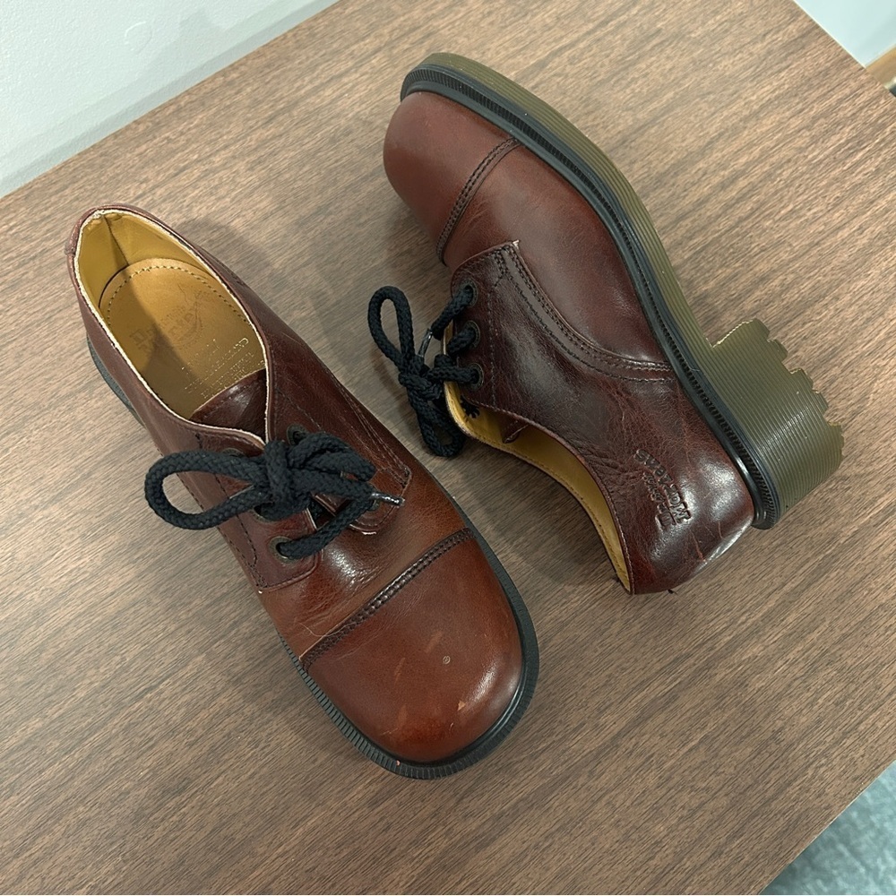 Vintage 90s Dr Martens Women's Chunky Oxford Shoes Made in England US 6 Cap Toe